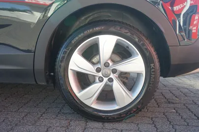Car image 33