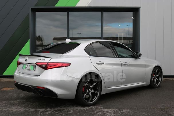 Alfa Romeo Giulia 2.2 AT8 140 kW image number 3