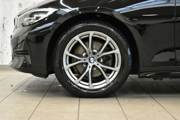 BMW 320i Touring 135 kW image number 5