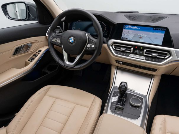 BMW 330d Touring Luxury Line xDrive 210 kW image number 23