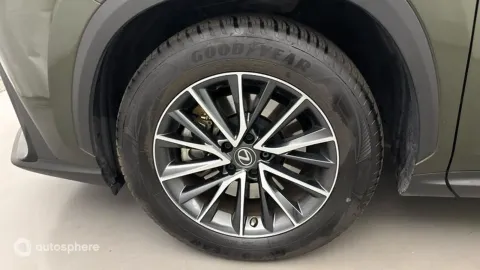 Car image 20