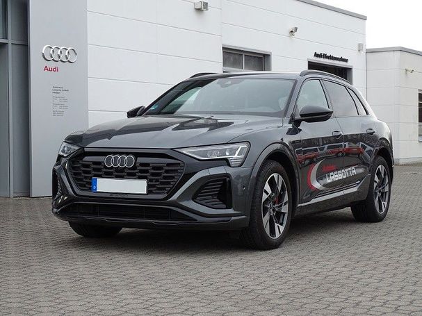 Audi Q8 55 quattro e-tron S-line 300 kW image number 2