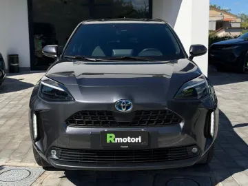 Car image 3