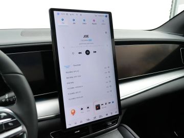 Car image 31