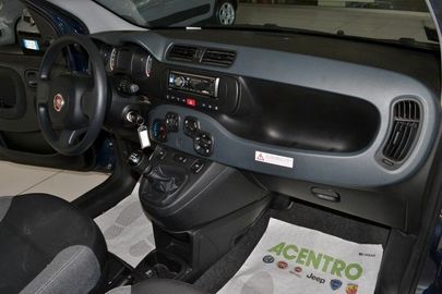 Car image 10