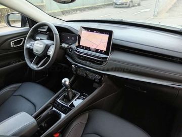 Car image 24