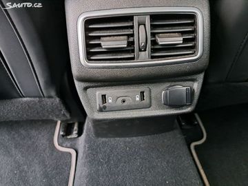 Car image 33