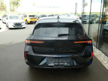 Car image 37