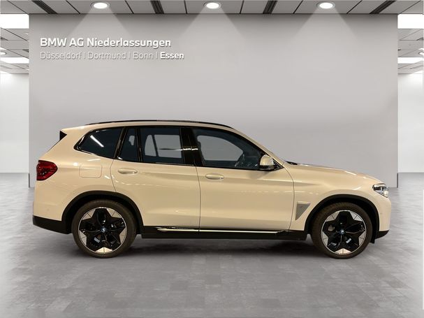 BMW iX3 210 kW image number 3