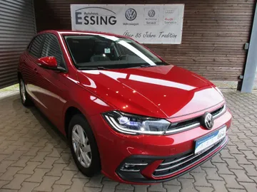 Car image 16