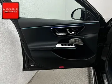 Car image 42