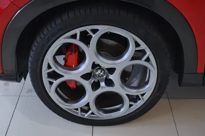 Car image 22