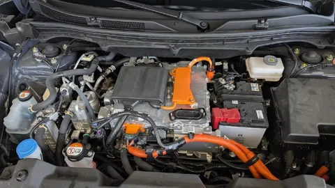 Car image 25