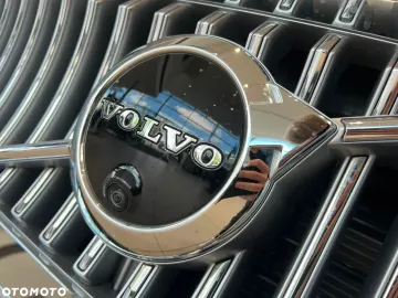 Car image 40