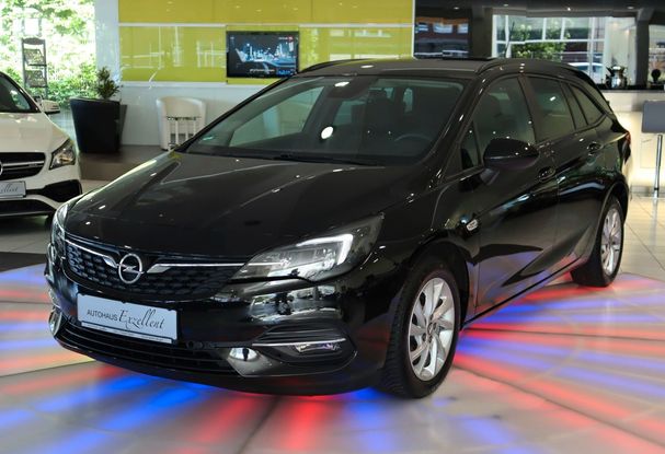 Opel Astra Sports Tourer 81 kW image number 1