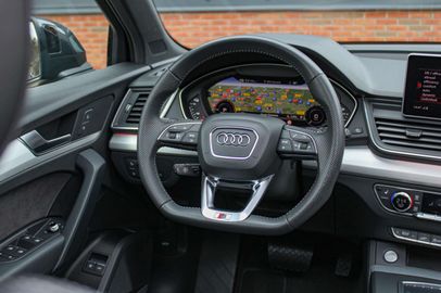 Car image 37