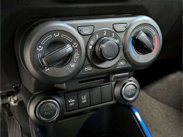 Car image 23