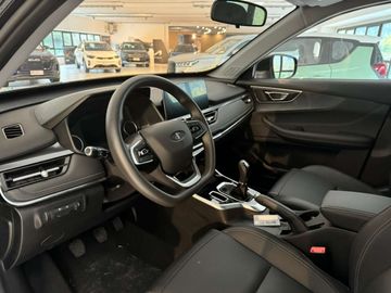 Car image 13