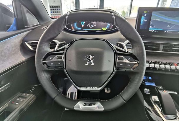 Peugeot 3008 e-EAT8 221 kW image number 11