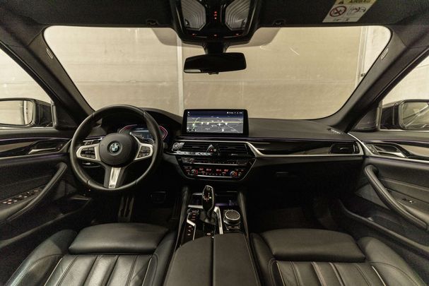 BMW 530 e 215 kW image number 15