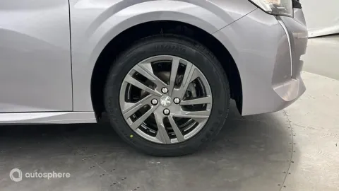 Car image 20