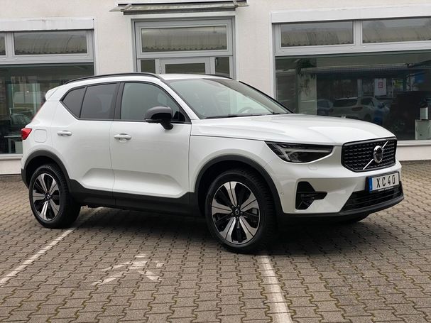 Volvo XC40 T5 Plus 192 kW image number 2