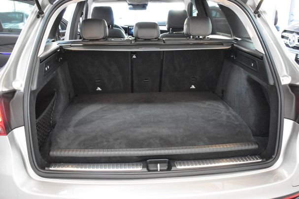 Mercedes-Benz GLC 300 de 225 kW image number 22