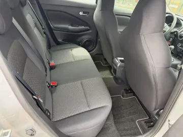 Car image 31