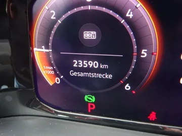 Car image 43