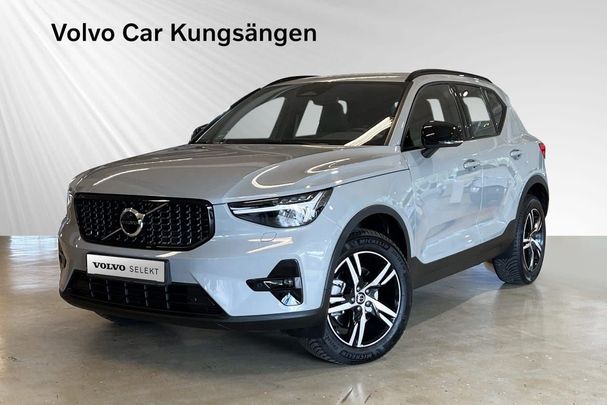 Volvo XC40 B4 Plus Dark 147 kW image number 1