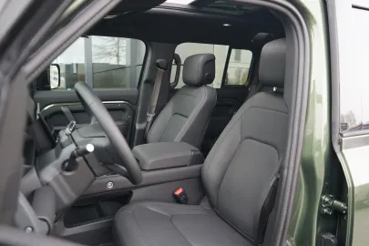 Car image 35