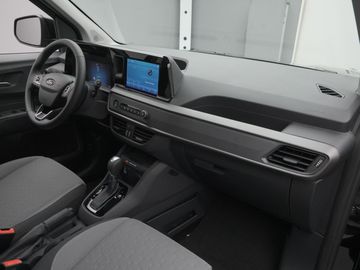 Car image 32