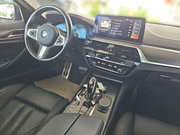 BMW 540d Touring xDrive 250 kW image number 23