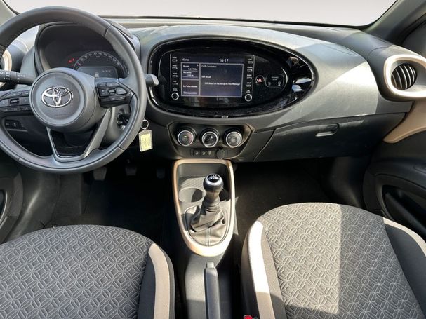 Toyota Aygo X 53 kW image number 12