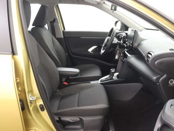 Car image 30