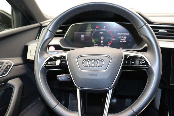 Audi e-tron 55 quattro 300 kW image number 15