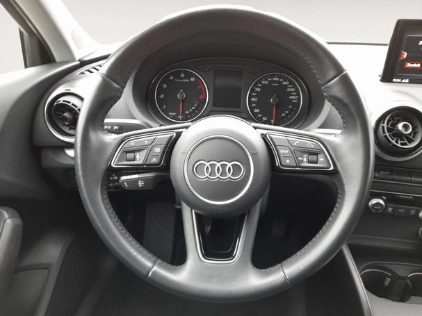 Audi A3 35 TFSI Sportback Advanced 110 kW image number 8