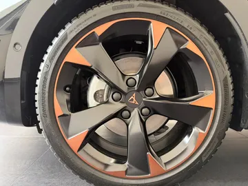 Car image 35