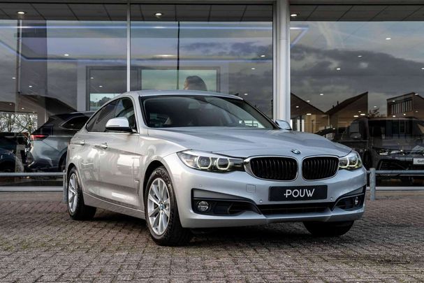 BMW 320i Gran Turismo 135 kW image number 8