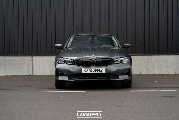 BMW 330e M 215 kW image number 6