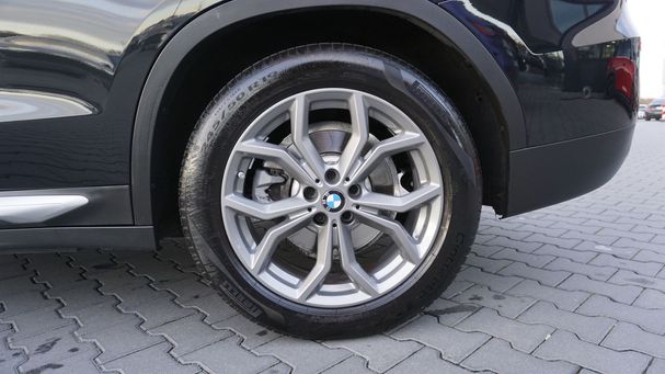 BMW X3 xDrive20i xLine 135 kW image number 27