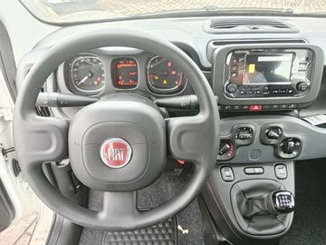 Car image 12