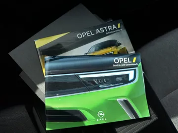 Car image 35