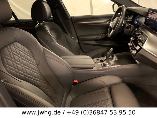 BMW 530i Touring M 180 kW image number 5