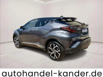Car image 4