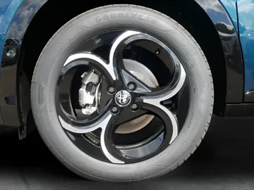 Car image 39