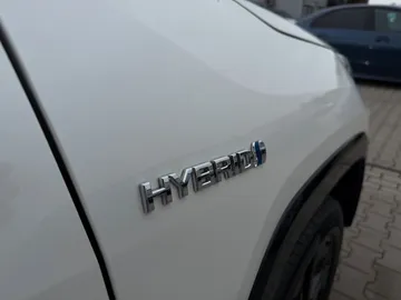 Car image 27