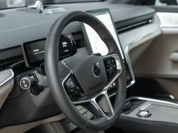 Car image 33