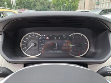 Car image 28