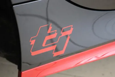 Car image 34